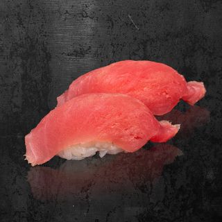 Нигири тон (2бр 70г)