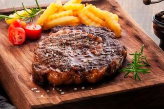 Entrecot De Ternera Asturiana Con Patatas