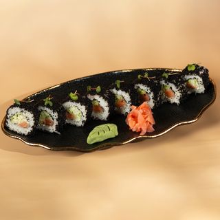 კალიფორნია ორაგულით,  მაკი საჩუქრად