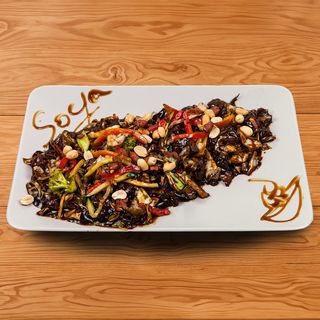 Svinjetina u kiselo slatko ljutom soja sosu