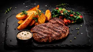 Steak de Vită cu sos de piper verde