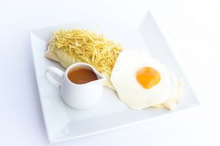 Francesinha com Molho Especial
