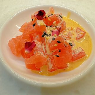 763 -TARTARE TONNO SU