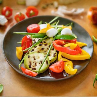 Povrće sa grilla sa feta sirom