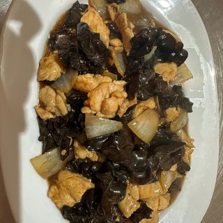 125 - Carne de Porco com Algas chinesas