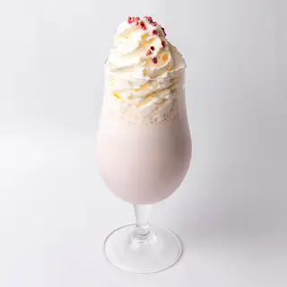 Shake lodowy z bitą śmietaną