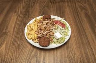 Piatto kebab con patate