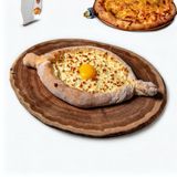 Khachapuri în forma de barcă din Adjaria