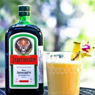 coctel - granizado de mango con jagger