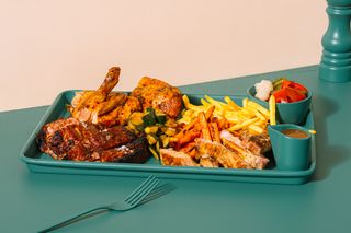 The hot mess (4 persoane)