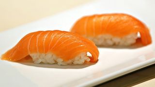 Nigiri Salmone