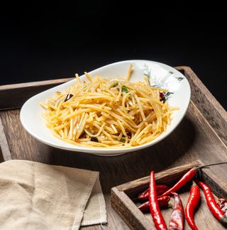 107. Patate in agropiccante