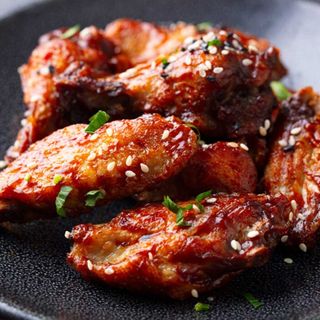 Alitas de pollo frito (3 uds.)