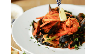 Makaronada Thallasina