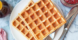 Your Choice Waffle with chocolate sos