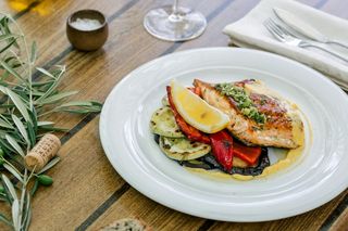 File lososa u holandez sosu 300gr