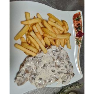 Pileći file u sosu od šampinjona