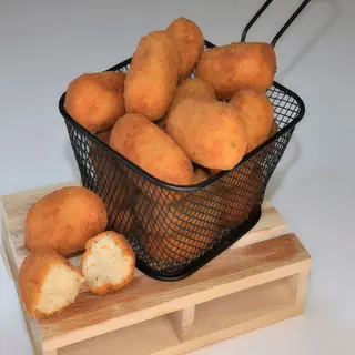 Croquetas Fritas De Bacalao (4 Uds.)