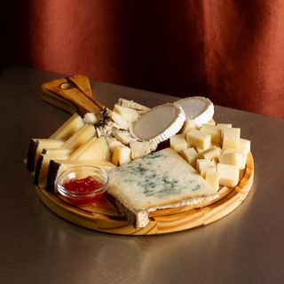 Tabla de Quesos del Mundo (Grande)