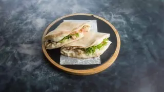 Calzone pileći sendvič + Coca-Cola