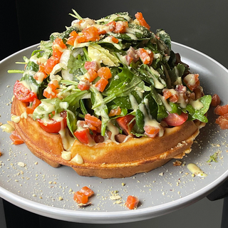 Вафля з  лососем 