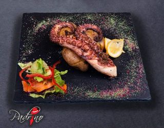 Caracatita trasa la tigaie 