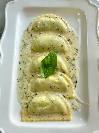 Raviolone al burro di panna