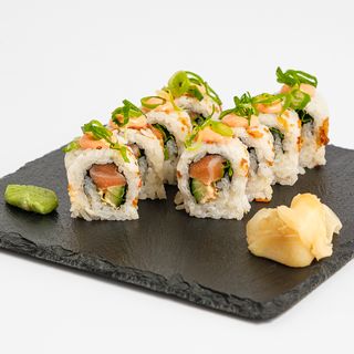 Spicy sake roll