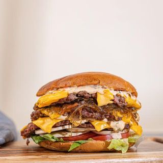 Triple Cheeseburger