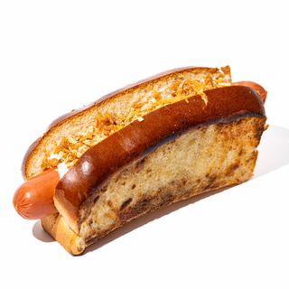 Хот дог у вершковому бріоші