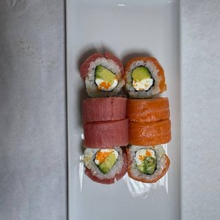 Філадельфія з лососем та тунцем ( 260/20/5г)