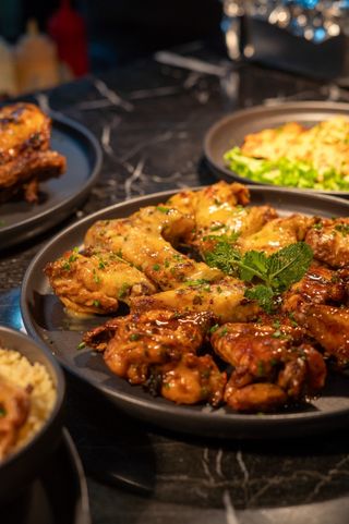 Plateau d'ailes-Wings Platter