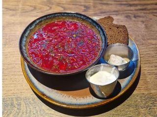 Борщ з телятиною (350g)