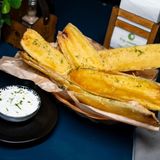 Хрупкави тиквички поръсени с пармезан