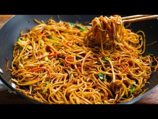 CHICKEN CHOWMEIN
