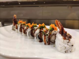 California De Tempura Langostino Con Queso Y Teriyaki (8 Pzs.)