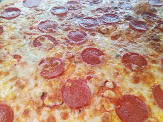 Pizza Pepperoni (Mediana)