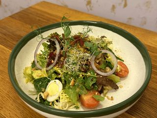 Салат з телятиною (300g)