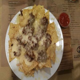 Nachos con salsa