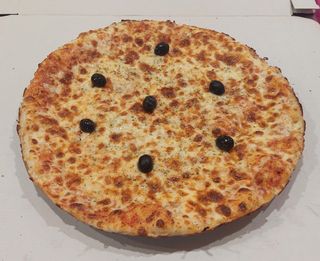 Pizza Quattro Formaggi Bianca