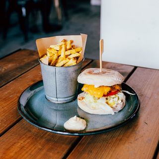 Hamburguer em Bolo do Caco