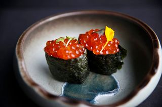 48 Gurkan Nigiri Huevas De Salmón (2 Uds.)