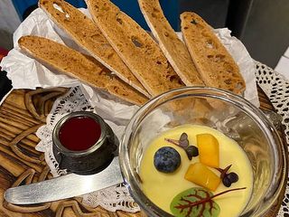 Ніжний паштет з печінки індика з в’яленою журавлиною (150г)