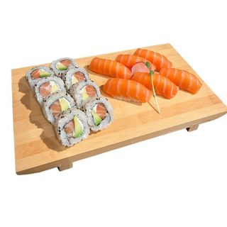 84. Salmón variado (14 uds.)