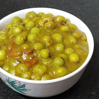 Green Peas, all Sev Green Peas