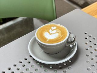 Кава Флет Вайт на рослинному молоці (150мл)