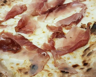 Provola e speck - bianca