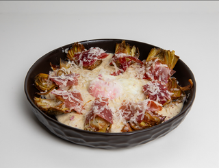 Tapa De Alcachofa Con Crema De Boletus