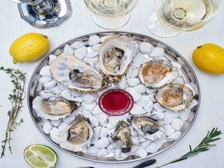 6 устриць Фін де клер №1+ 2 келихи просеко (6штg)