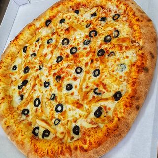 Pizza cu piept de pui la grătar Ø 32cm